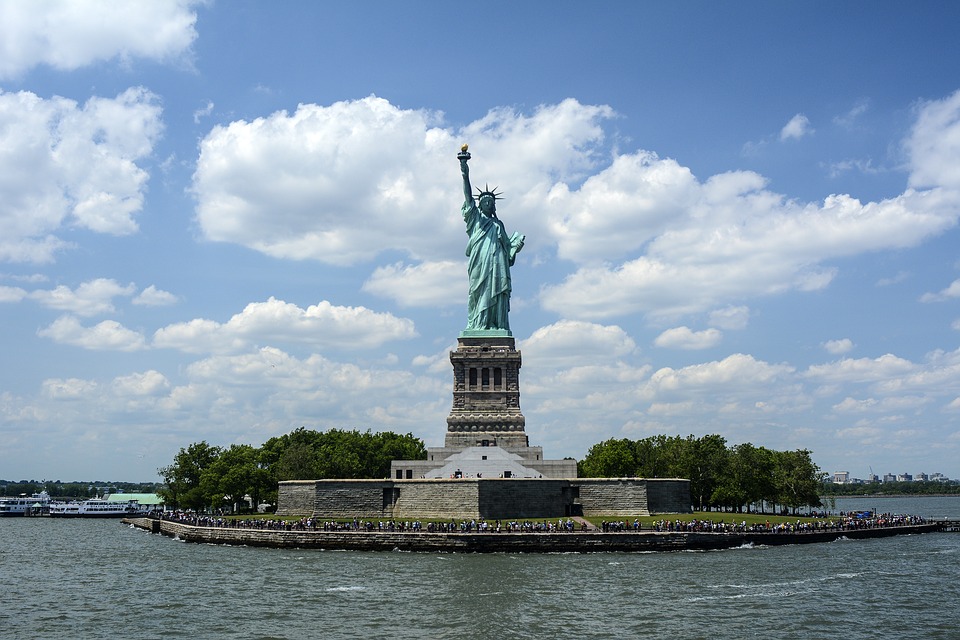 UN - 149 The United States of America Encyclopedia of Peacemaking